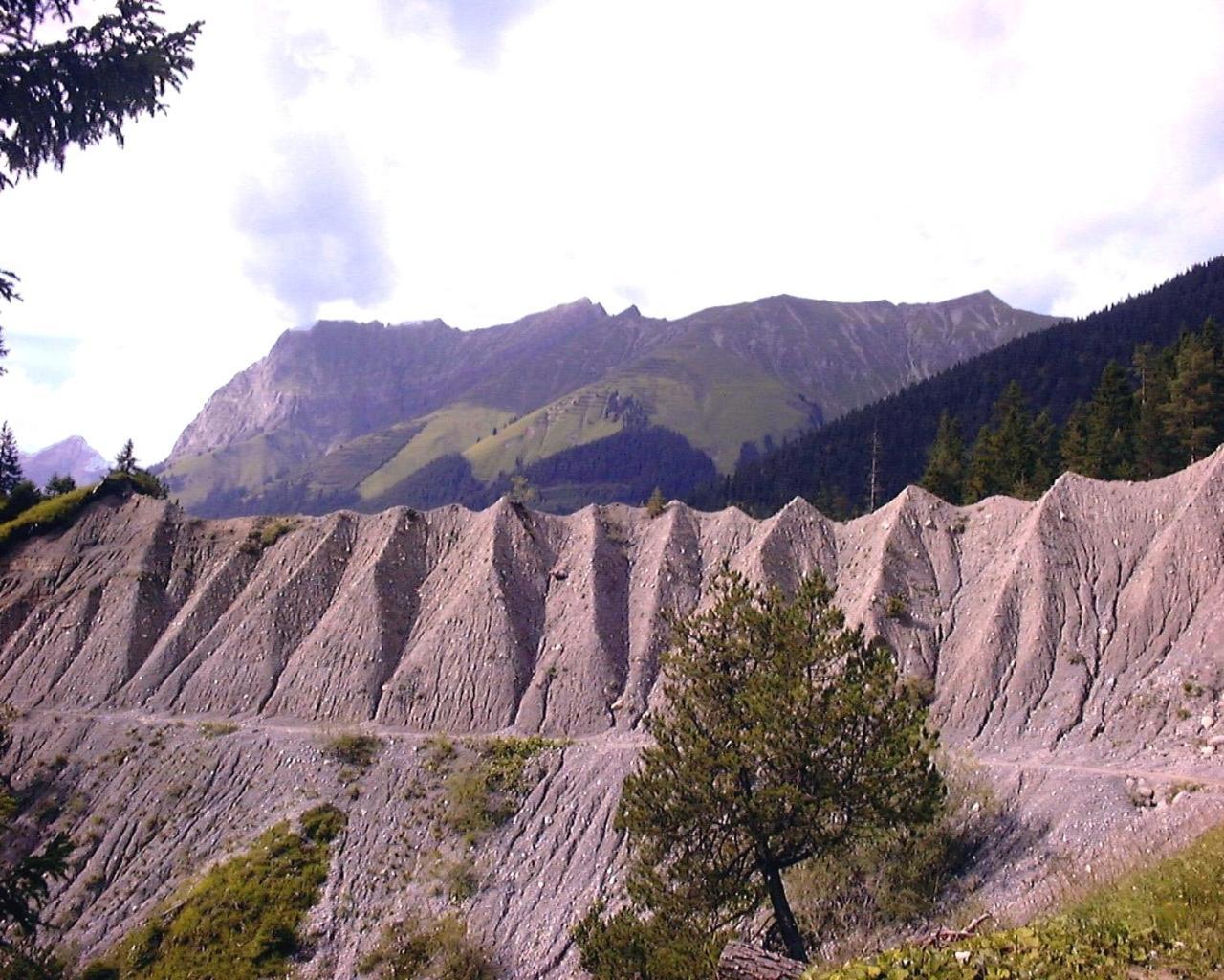 ホテル Gasthof Bergheimat Boden エクステリア 写真