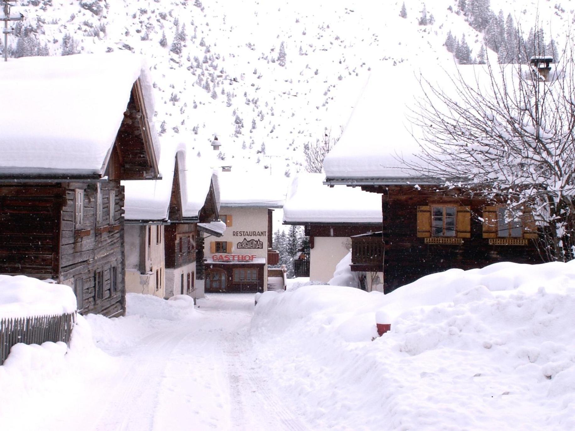 ホテル Gasthof Bergheimat Boden エクステリア 写真